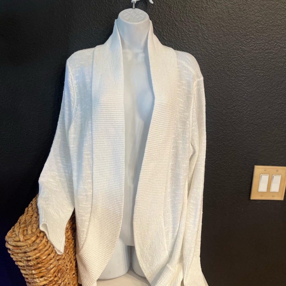 Lilly Pulitzer white Knit cardigan sweater - Picture 2 of 10